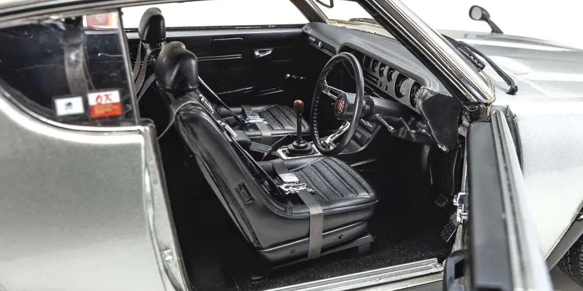 Kyosho 1:18 Nissan Skyline 2000 GT-R (KPGC110) 1973 Silver 6 Kyosho 1:18 Nissan Skyline 2000 GT-R (KPGC110) 1973 Silver - Image 6