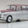 Kyosho 1:18 Rolls-Royce Phantom VI EWB 1968 Silver-Red